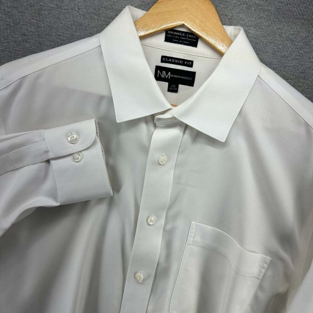 Neiman Marcus Wrinkle Free Classic Fit Dress Shirt White Size 16.5 32/33